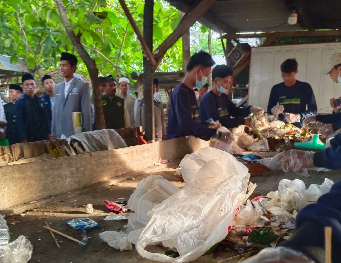 Annuqayah Lubangsa Libatkan 50 Pesantren se-Madura Berembuk untuk Mengatasi Masalah Sampah