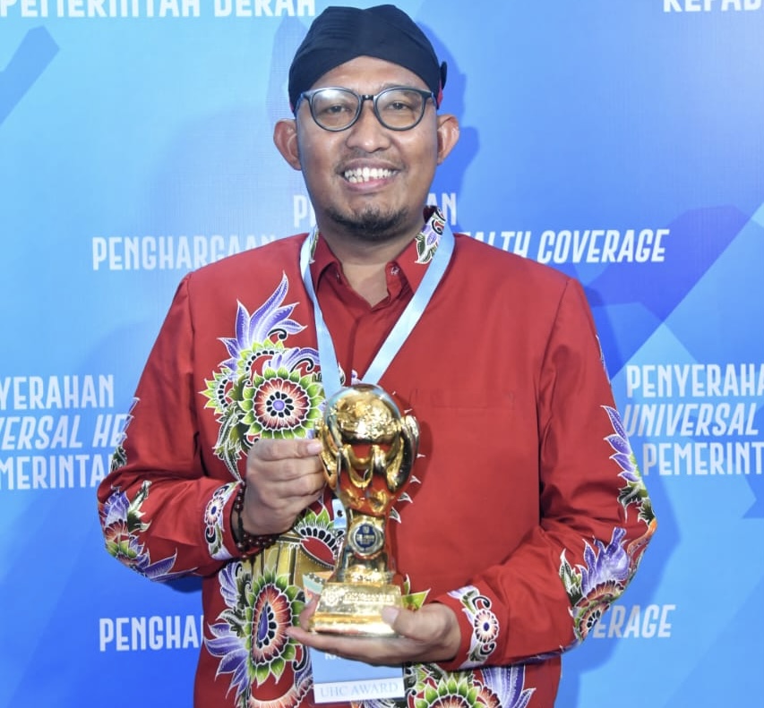 Satu-satunya di Madura, Bupati Sumenep Raih Penghargaan UHC