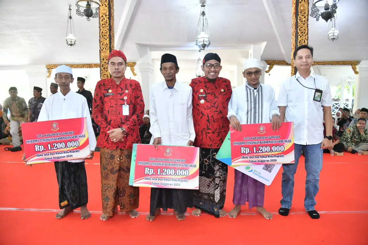 Bupati Sumenep Berikan Tunjangan Terhadap Ribuan Guru Ngaji