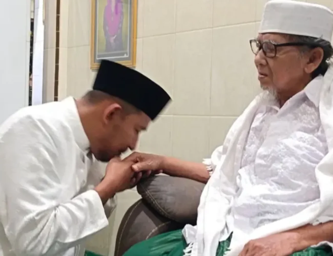 Maju di Pilkada 2024, Achmad Fauzi Dapat Restu dari KH. Ahmad Muzakki Syah