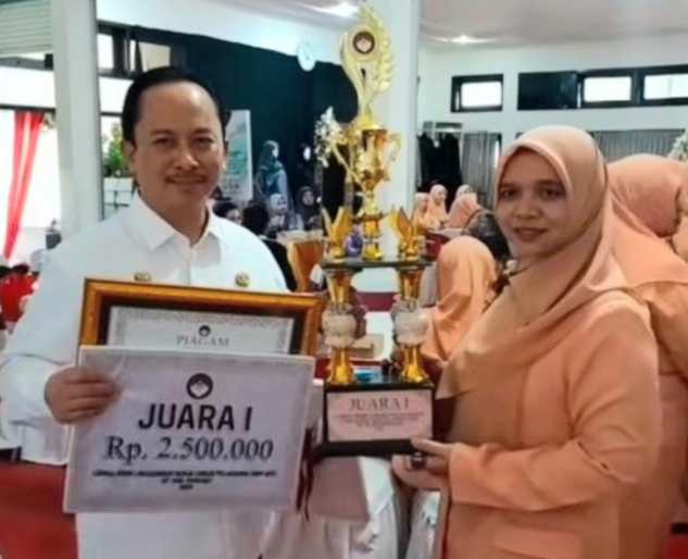 Tangan Dingin Dr. Arif Firmanto Bawa Bappeda Sumenep Sabet Juara 1 PHBS Tingkat OPD