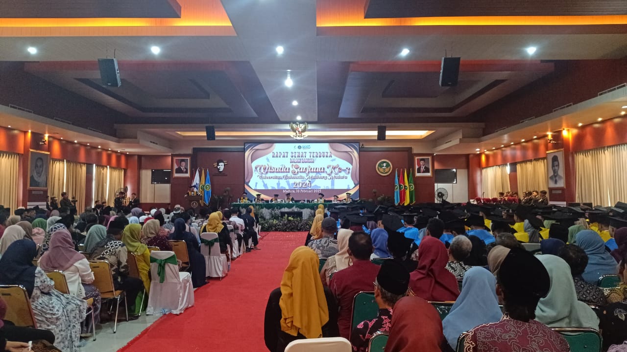 UNIBA Madura Gelar Wisuda Sarjana Ke-3 Tahun Akademik 2024-2025