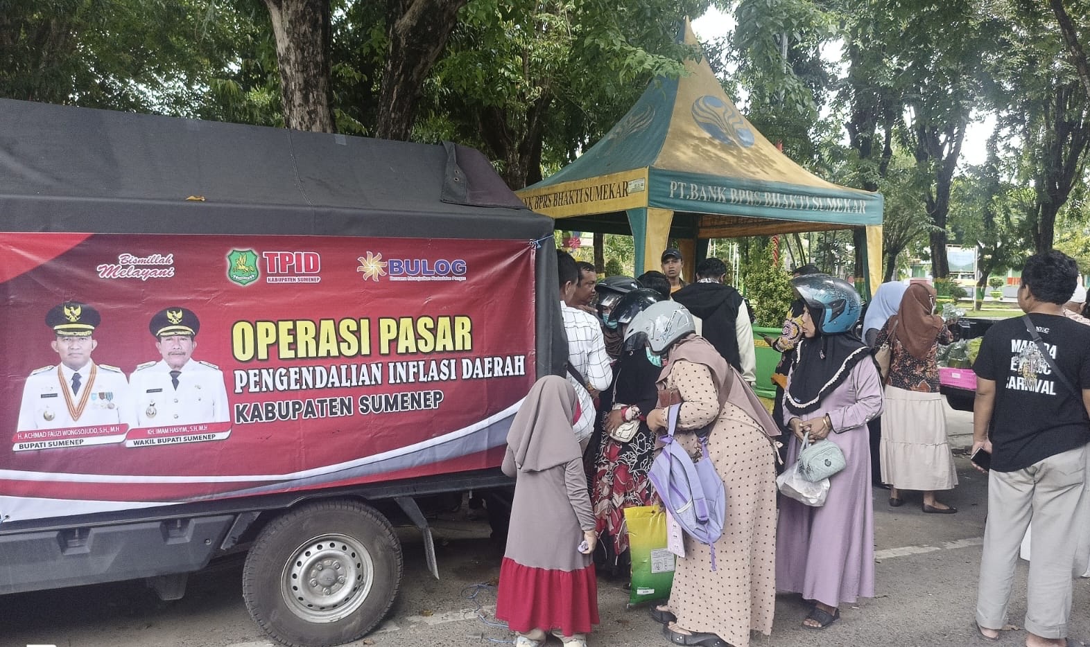 Operasi Pasar Murah Pemkab Sumenep Disambut Antusias Masyarakat