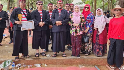 Raih Juara Kedua Lomba membuat Orong Ketupat, Kepala Bappeda: Kami Ingin Perperan Aktif Melestarikan Tradisi