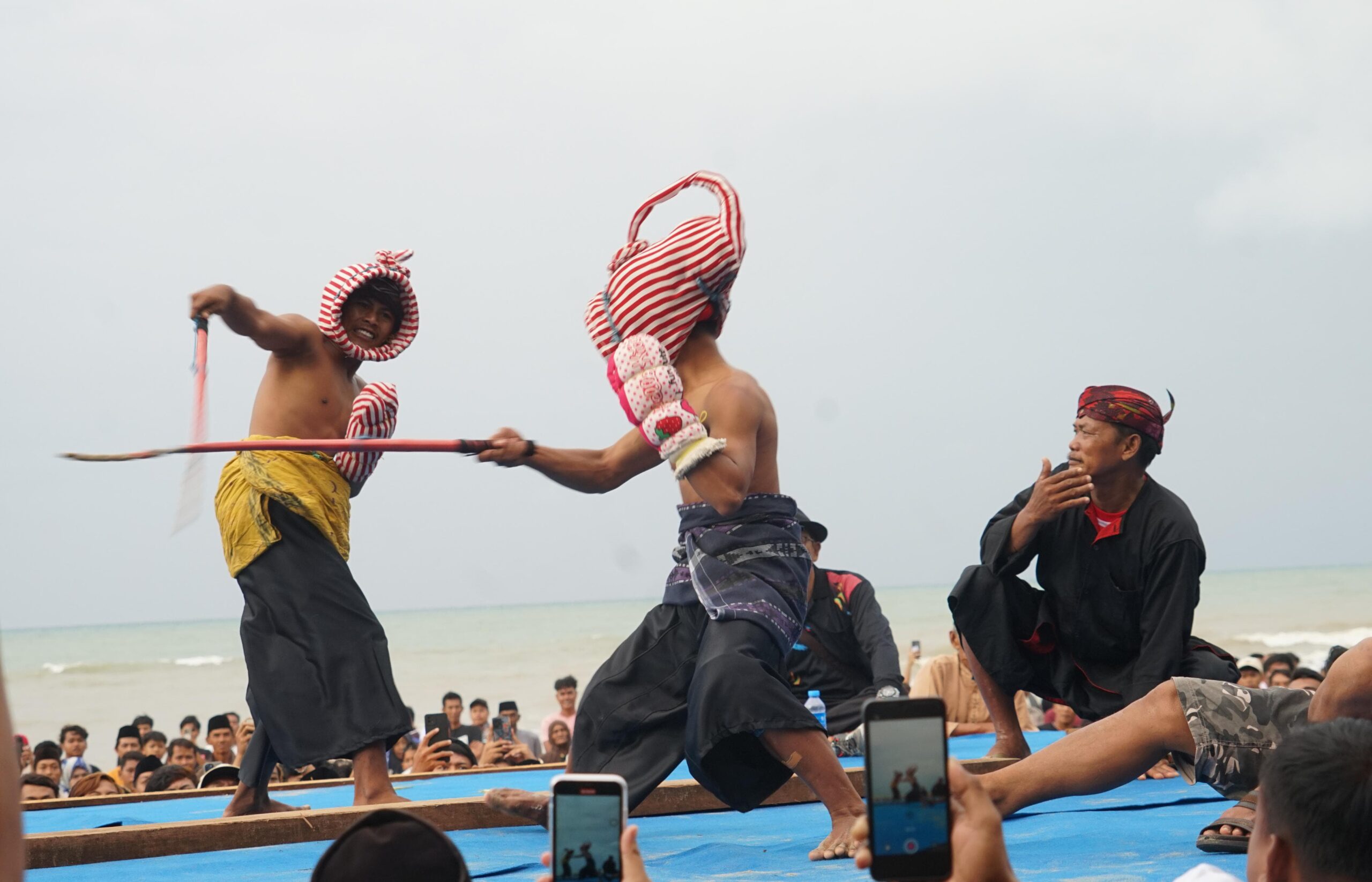 Ketua DPRD Sumenep Apresiasi Festival Ojhung 2025 : Ojhung Cerminan Semangat, Keberanian dan Nilai Luhur Masyarakat Madura