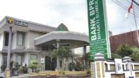 Bank BPRS Bhakti Sumekar Tegaskan Peran sebagai BUMD Andalan melalui Layanan Jemput Bola Penyaluran BLT