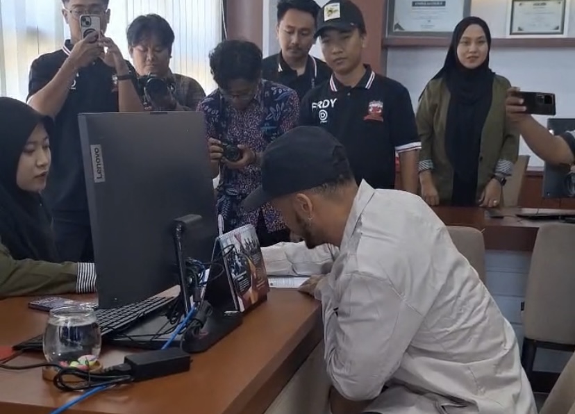 Empat Bintang Asing Madura United Resmi Menjadi Mahasiswa di UNIBA Sumenep