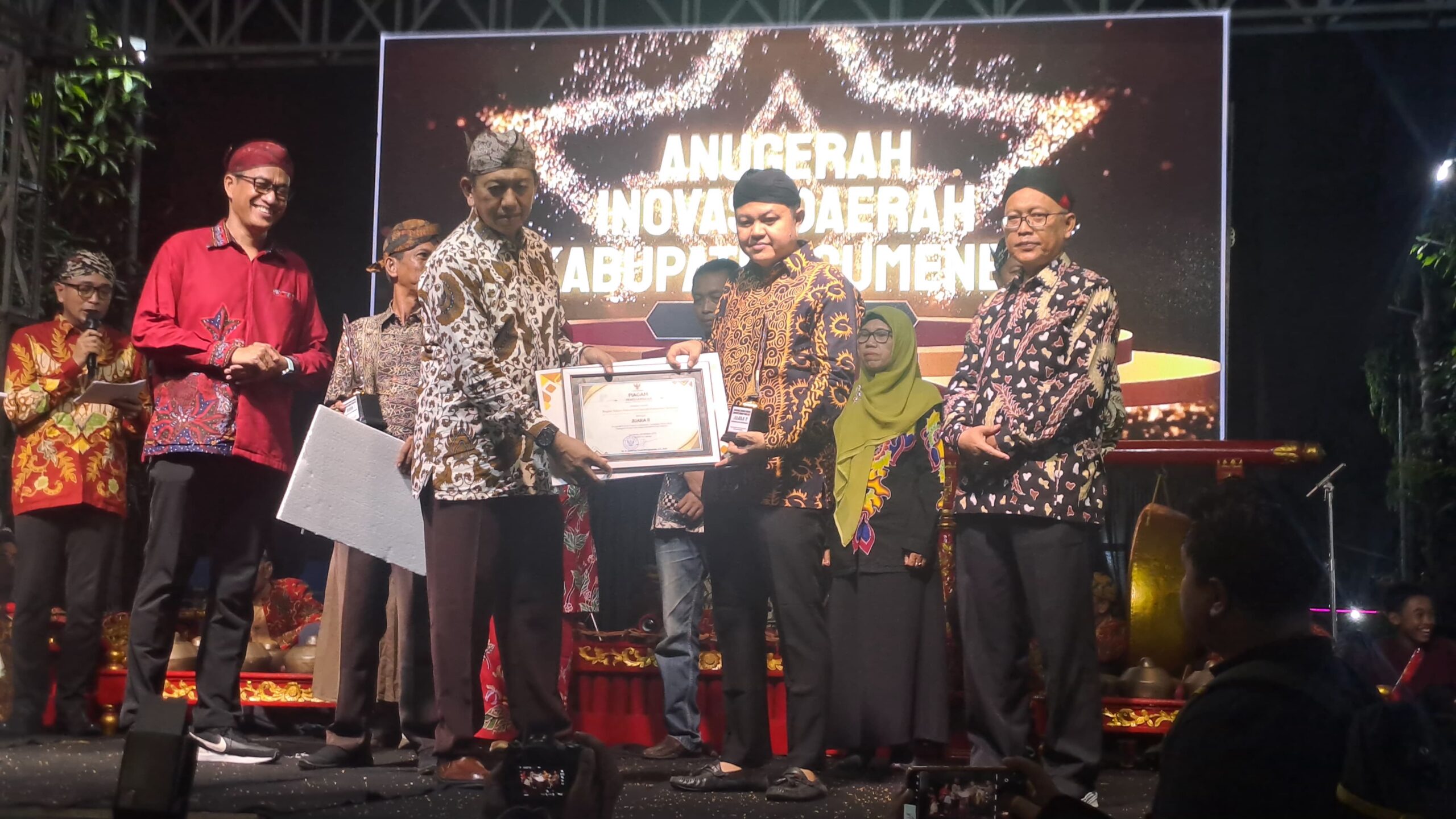 Inovatif dan Adaptif, Bagian Hukum Setdakab Sumenep Sabet Juara II Anugerah Inovasi Daerah 2025