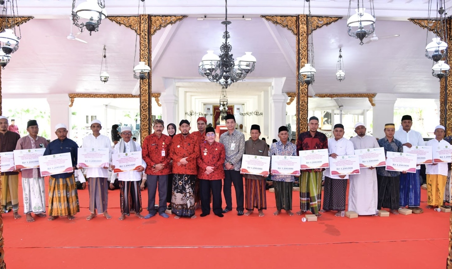 Pemkab Sumenep Salurkan Tunjangan Kehormatan kepada 1.225 Guru Ngaji