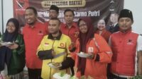 Doa dan Makan Bersama Ojol, Cara PDI Perjuangan Sumenep Rayakan HUT Megawati ke-79 Doa dan Makan Bersama Ojol, Cara PDI Perjuangan Sumenep Rayakan HUT Megawati ke-79
